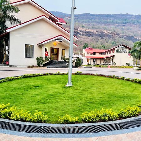 The Grand Leela Resort Кополи Екстериор снимка