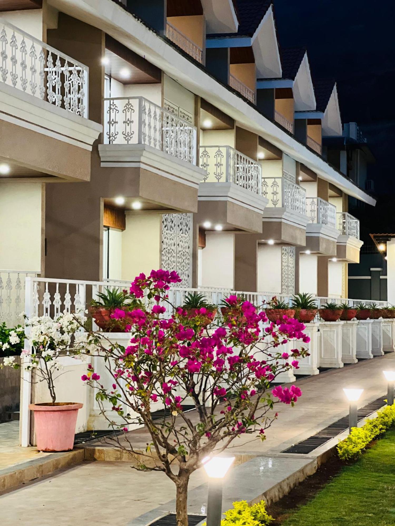 The Grand Leela Resort Кополи Екстериор снимка