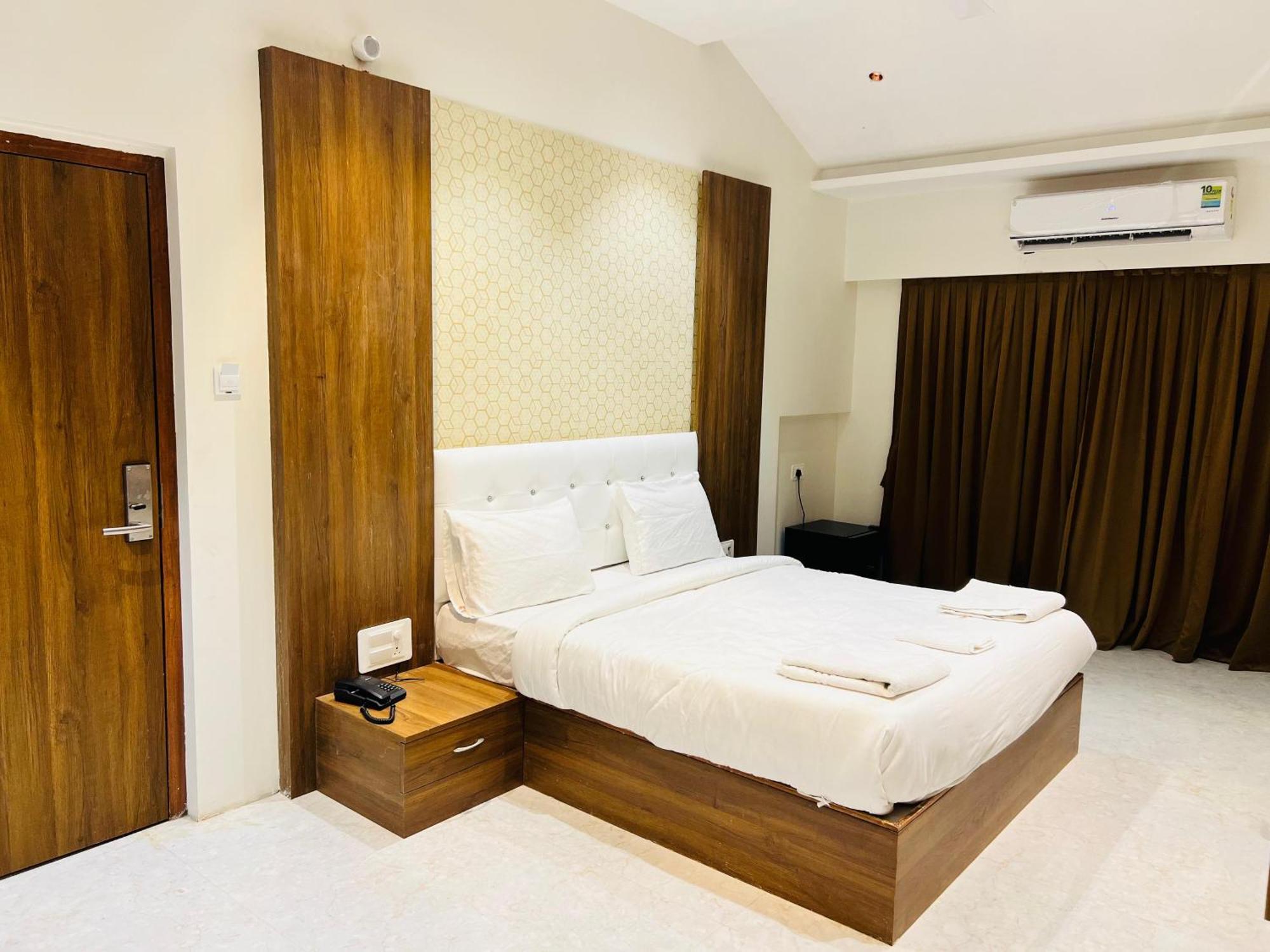 The Grand Leela Resort Кополи Екстериор снимка